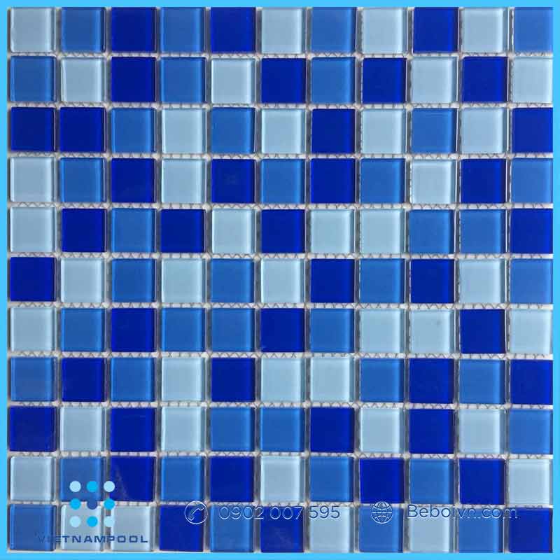 Hình ảnh thực tế một vỉ gạch mosaic ốp lát bể bơi hinh-anh-thuc-te-mot-vi-gach-mosaic-op-lat-be-boi